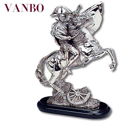 Статуэтка "Наполеон на коне", цвет серебряный 28 см х 9 см инфо 8033c.